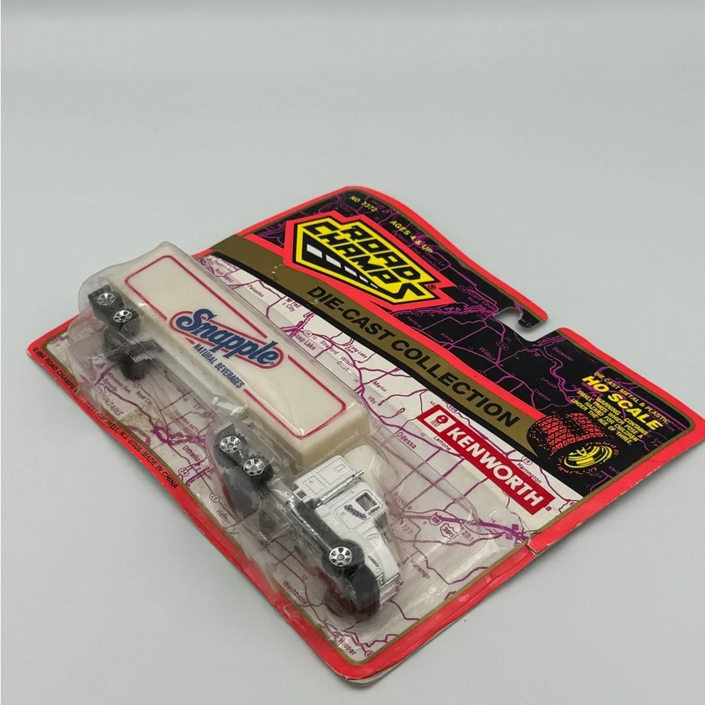 Road Champs‎ Snapple Kenworth Tractor Trailer HO Scale 1994 MOC